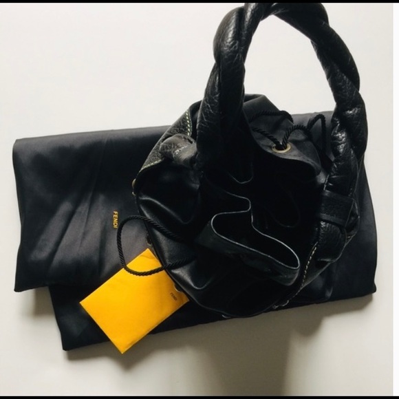 Fendi black leather Palazzo shoulder bucket bag Authentic - Picture 10 of 13